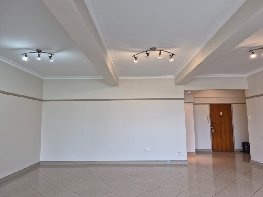 To Let 2 Bedroom Property for Rent in Summerstrand Eastern Cape